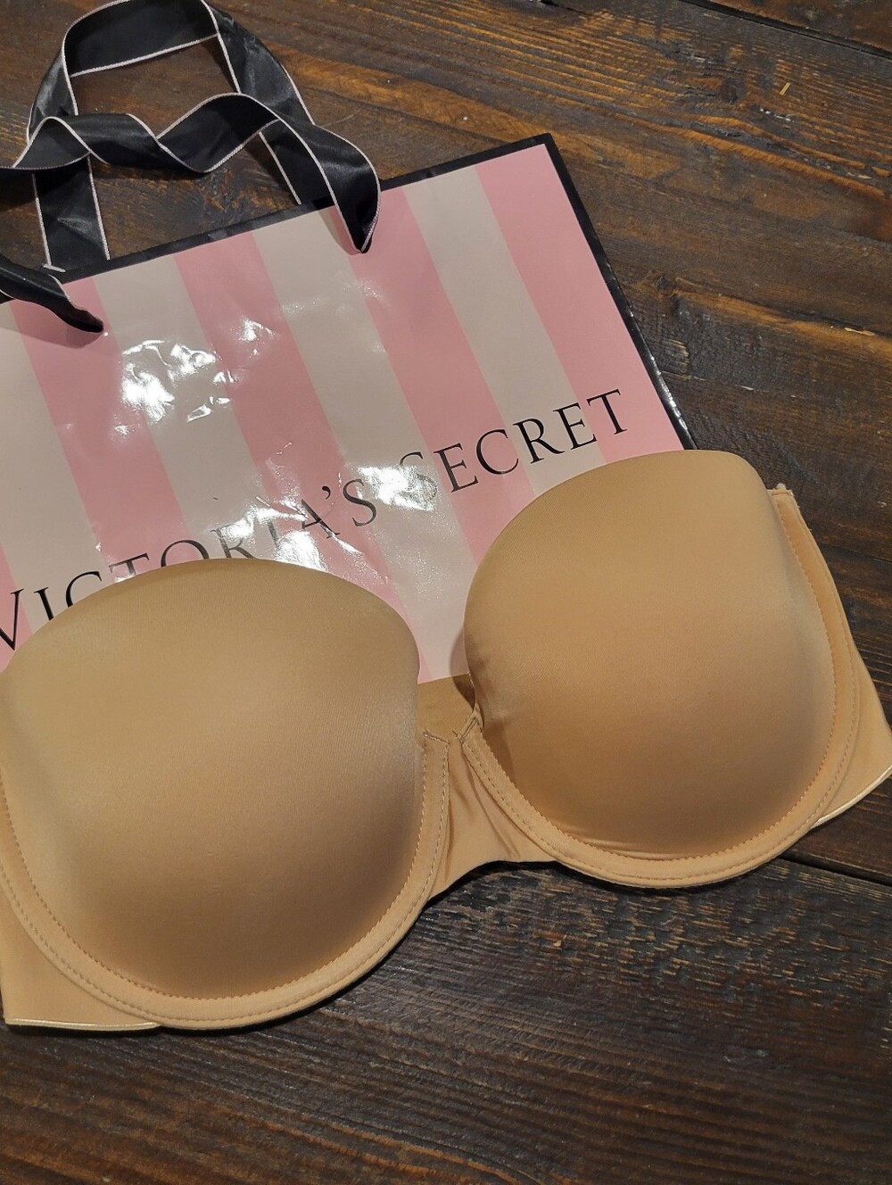 NEW Victoria's Secret Nude Strapless bra:32dd